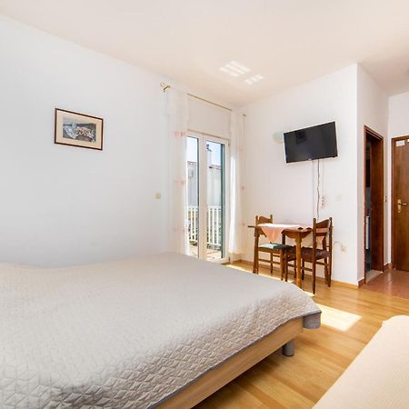Apartments Slavena 格拉达茨 外观 照片