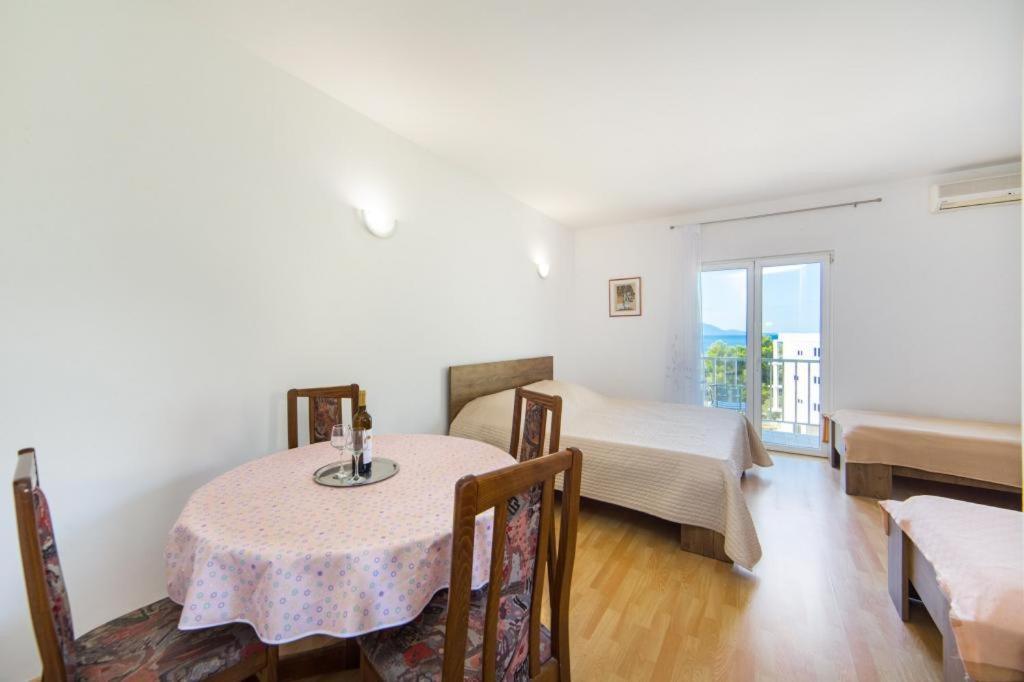 Apartments Slavena 格拉达茨 外观 照片