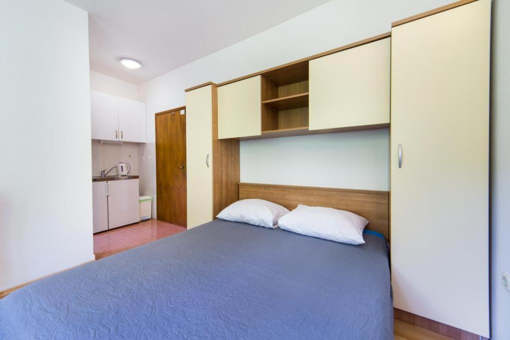 Apartments Slavena 格拉达茨 外观 照片
