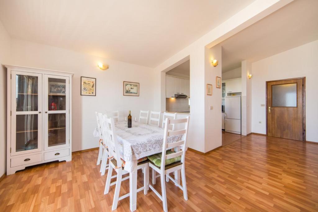 Apartments Slavena 格拉达茨 外观 照片