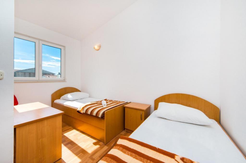 Apartments Slavena 格拉达茨 外观 照片