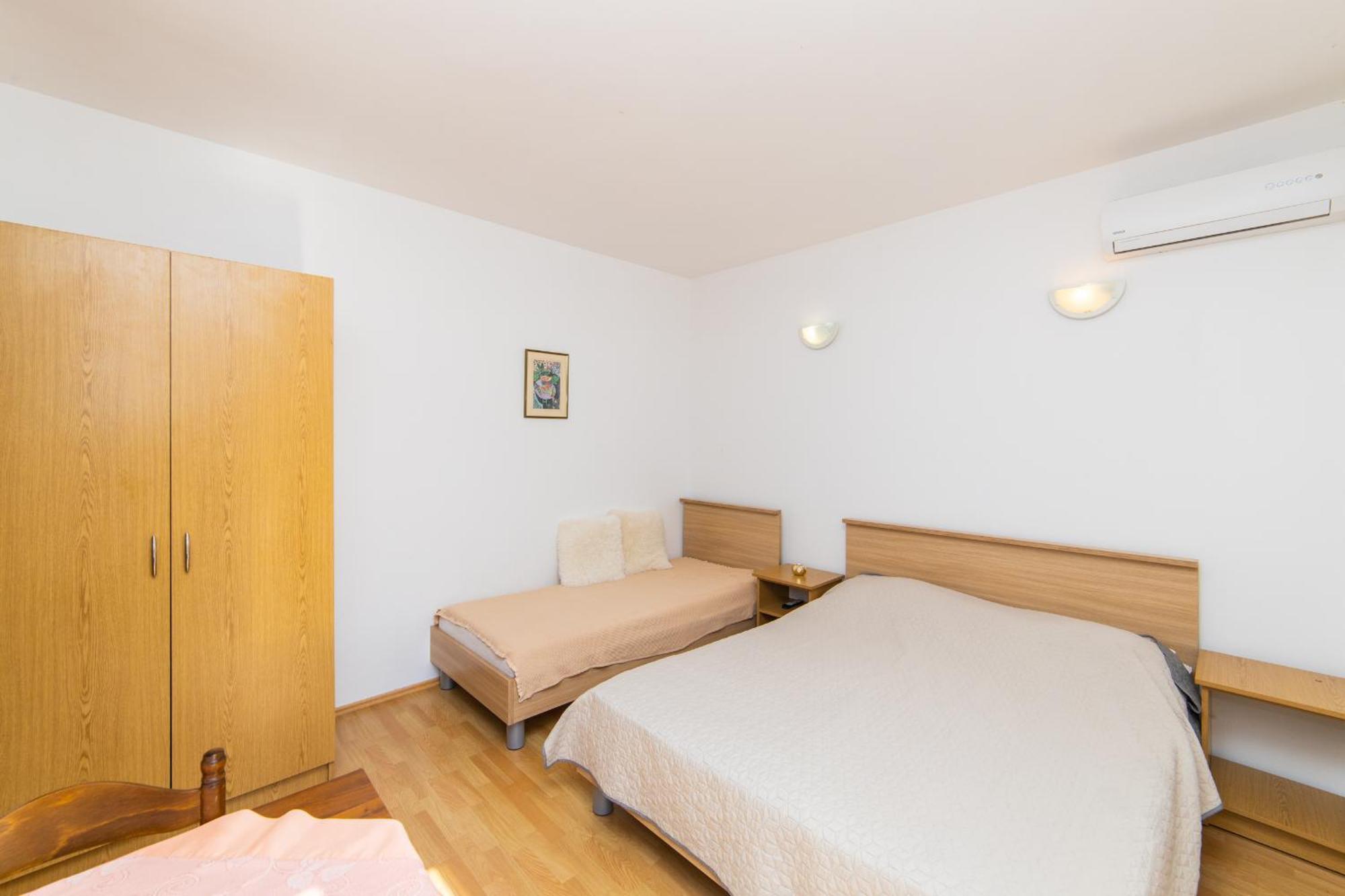 Apartments Slavena 格拉达茨 外观 照片